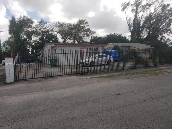 Elizabeth Park, 2450 NW 68th St, Gladeview, Florida 33147, image 2