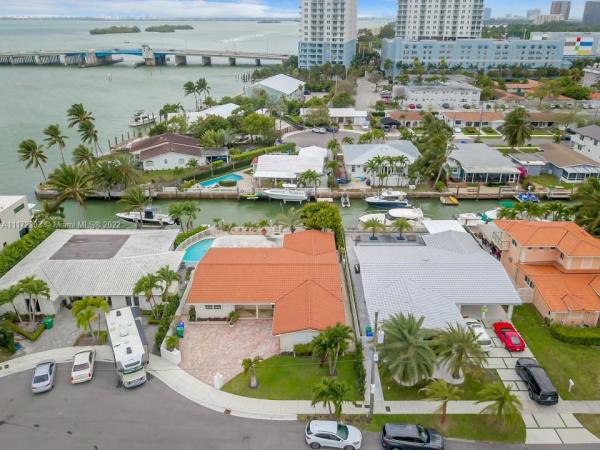 Bay Crest, 1250 NE 82nd St, Miami, Florida 33138, image 2