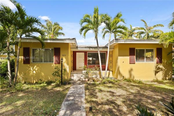 Coral Gables Country Club, 1211 Catalonia Ave, Coral Gables, Florida 33134, image 2