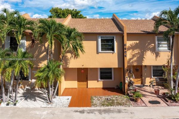 The Courts Of Birdwood, 3749 SW 99th Ave #2, University Park, Florida 33165, image 1