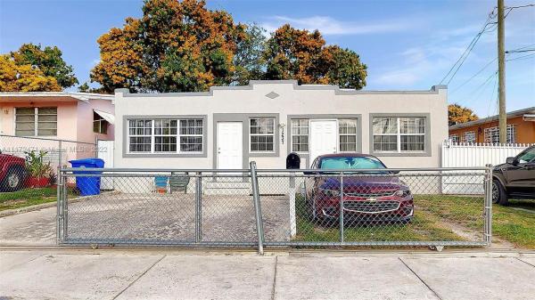 Comfort Gardens, 1237 NW 33rd Ave, Miami, Florida 33125, image 2