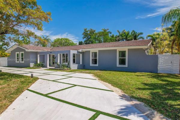Lakeshore, 14021 SW 92nd Ave, Kendall, Florida 33176, image 2