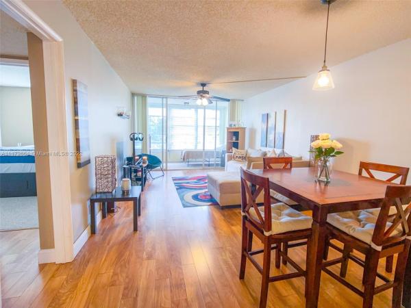 Orchid Tree Of Pine Island Ridge, 9481 Evergreen Pl #303, Davie, Florida 33324, image 2