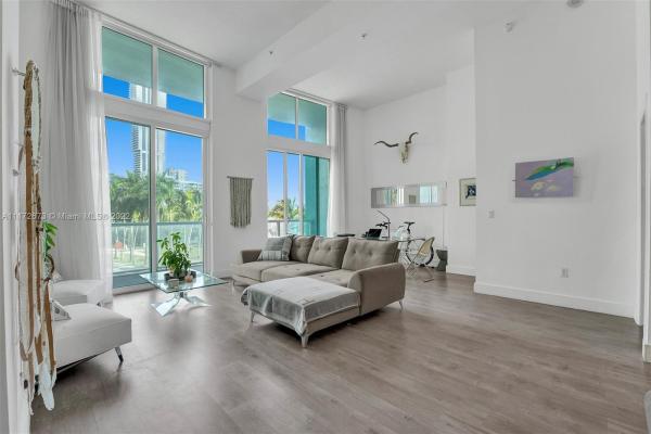 Quantum On The Bay, 1900 N Bayshore Dr #508, Miami, Florida 33132, image 2