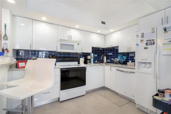 5600 Collins, 5600 Collins Ave #14U, Miami Beach, Florida 33140, image 1