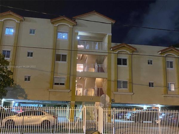 Villa Sole, 218 SW 8th Ave #203, Miami, Florida 33130, image 2