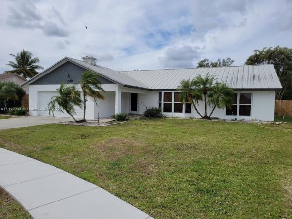 Eastwood Of Wellington, 1068 W Jackpine St, Wellington, Florida 33414, image 2