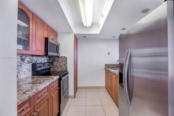 The Grandview Palace, 7601 E Treasure Dr #1624, North Bay Village, Florida 33141, image 2
