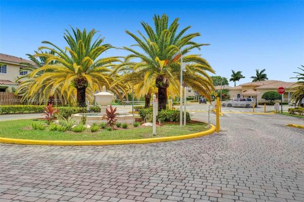Cedars Woods Homes, 14012 SW 260th St #102, Naranja, Florida 33032, image 2