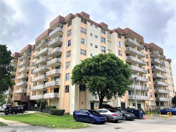 Parkway Towers, 15600 NW 7th Ave #818, Golden Glades, Florida 33169, image 1