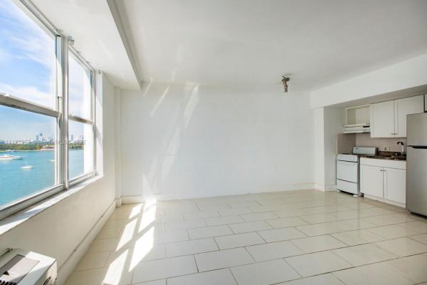 Bay Garden Manor, 1250 West Ave #8J, Miami Beach, Florida 33139, image 1