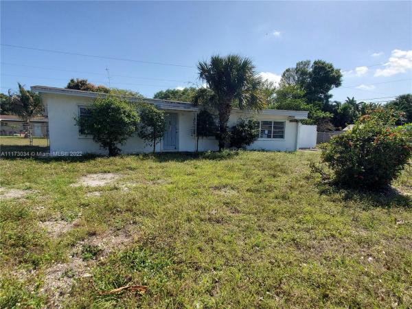 Sunset Manors, 208 NE 27th Dr, Wilton Manors, Florida 33334, image 1