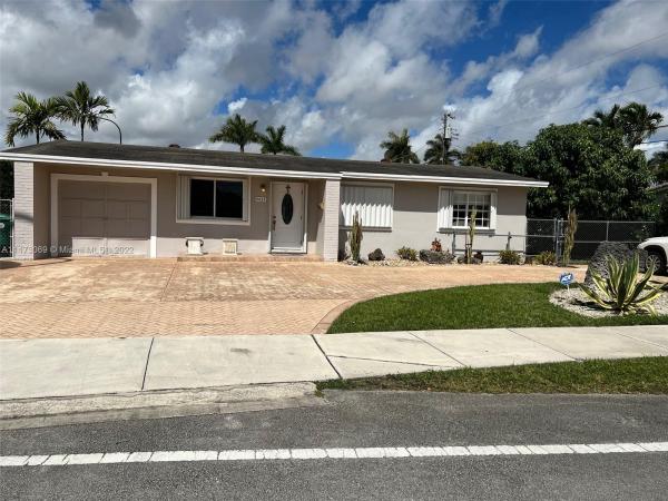 Miller Heights, 9621 SW 49th St, Olympia Heights, Florida 33165, image 1