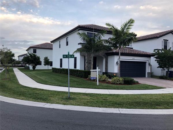 Artesa At Coco Palm Estates, 25201 SW 118th Ave, Princeton, Florida 33032, image 2