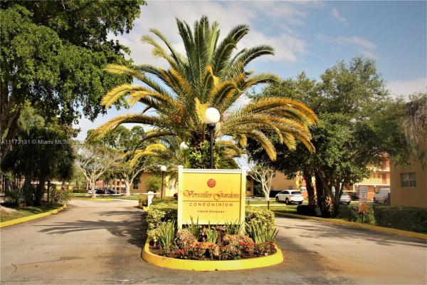 Versailles Gardens, Tamarac, Florida 33321, image 1