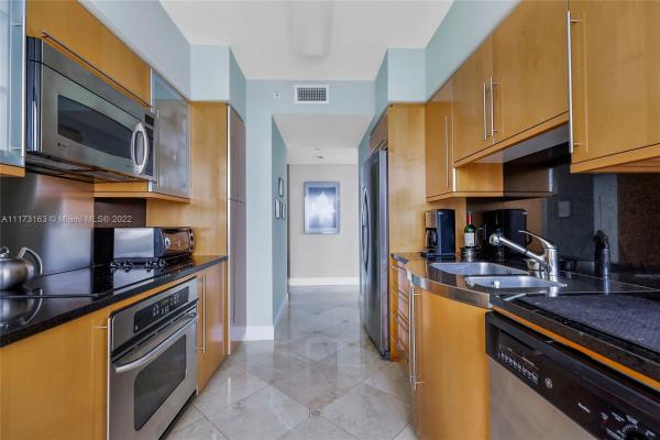 Akoya, 6365 Collins Ave #1807, Miami Beach, Florida 33141, image 2