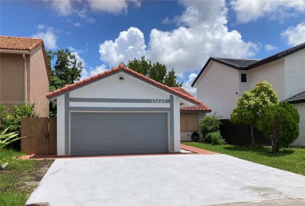 Haciendas At The Hammocks, 15147 SW 94th Ter, The Hammocks, Florida 33196, image 1