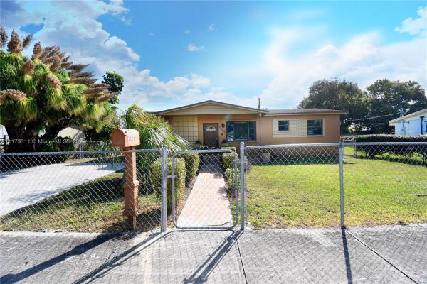 Goulds No HOA, 22335 SW 118th Pl, Goulds, Florida 33170, image 2