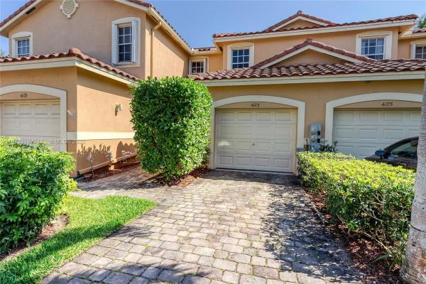 San Briana At Crystal Lake, 4173 Crystal Lake Dr, Pompano Beach, Florida 33064, image 1