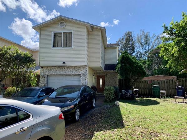 Stonebridge Estates, 5516 NW 22nd St, Lauderhill, Florida 33313, image 2