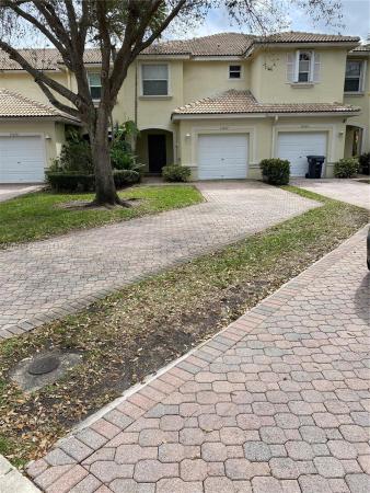 Georgian Courts, 13422 Georgian Ct, Wellington, Florida 33414, image 2