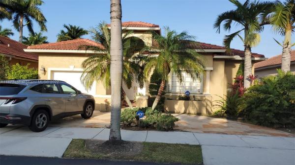 5460 SW 161st Pl, Unincorporated Dade County, Florida 33185, image 2