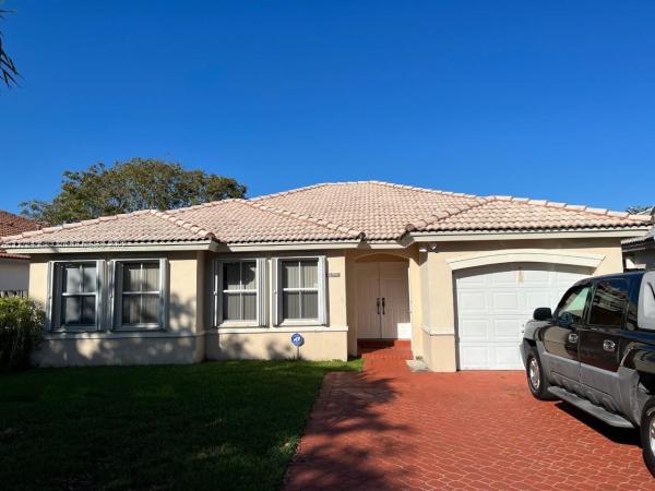 Poinciana At Sunset Lakes, 8204 SW 163rd Ct, Kendall, Florida 33193, image 1