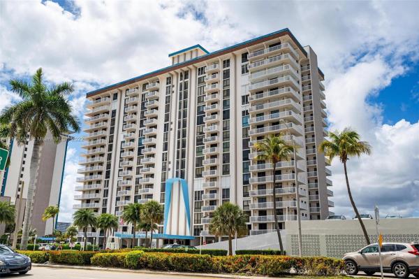 Allington Towers North, 1500 S Ocean Dr #D8, Hollywood, Florida 33019, image 2