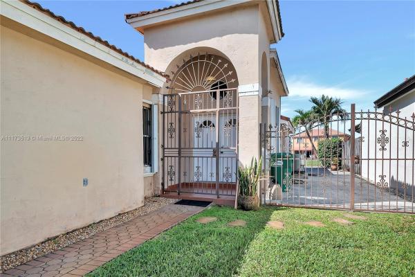 Shoma Homes At Tamiami Lakes, 1000 NW 132nd Ave W, Tamiami, Florida 33182, image 2