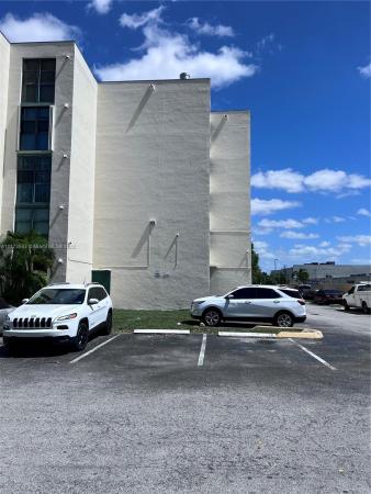 Coral Towers, 2075 SW 122nd Ave #320, Tamiami, Florida 33175, image 2