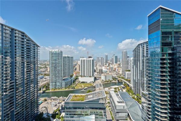 Brickell Heights East, 45 SW 9th St #3910, Miami, Florida 33130, image 2