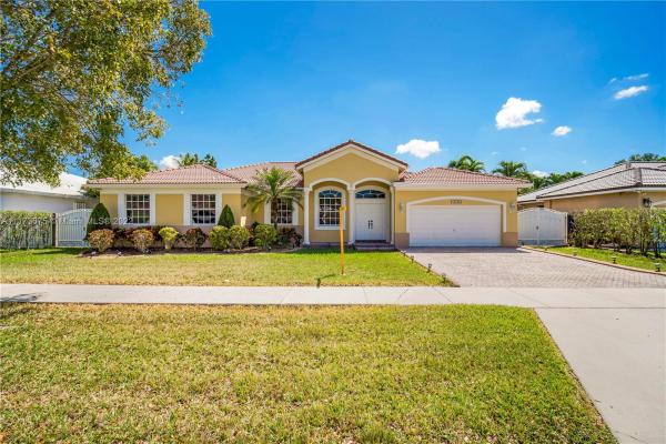 16234 SW 48th Ter, Unincorporated Dade County, Florida 33185, image 2