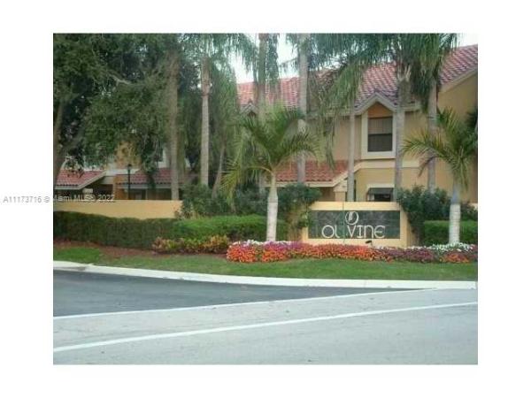3970 Coral Tree Cir #3970, Pompano Beach, Florida 33073, image 1