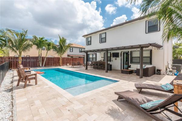 Interlaken, 16435 SW 44th St, Kendale Lakes, Florida 33185, image 2