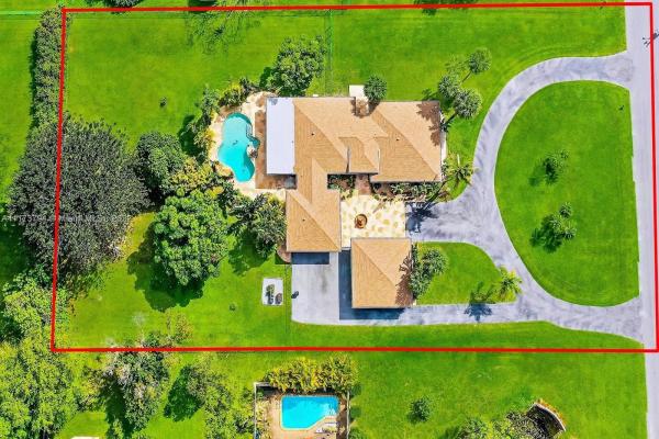 Majestic Groves, 3350 SW 117th Ave, Davie, Florida 33330, image 2