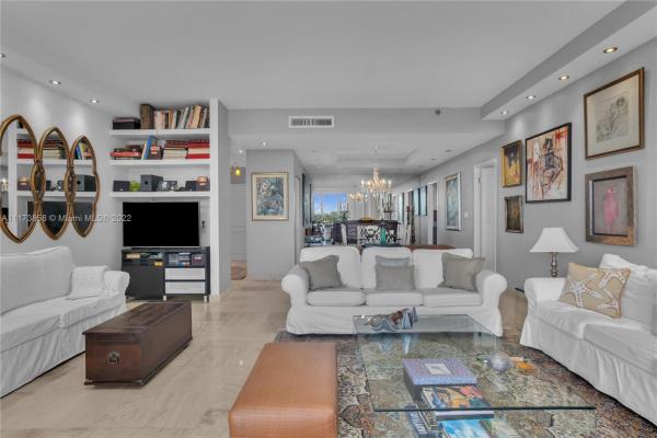 The EmeraldBay At Key Colony, 151 Crandon Blvd #423, Key Biscayne, Florida 33149, image 2