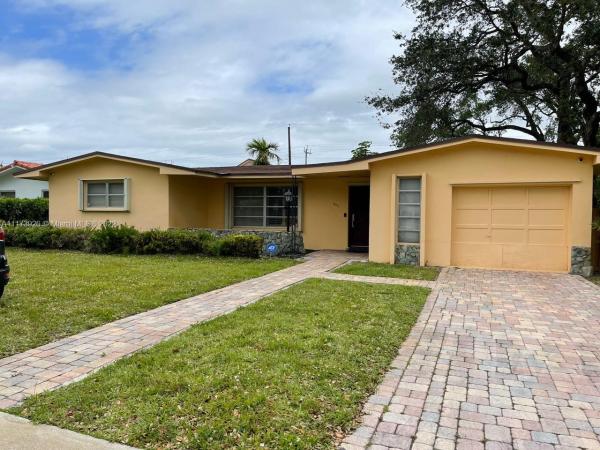 County Squire Estates, 2371 NE 202nd St, Ojus, Florida 33180, image 2