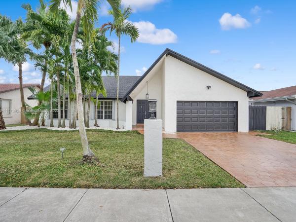 Calusa Club Estates, 13266 SW 99th Ter, The Crossings, Florida 33186, image 2