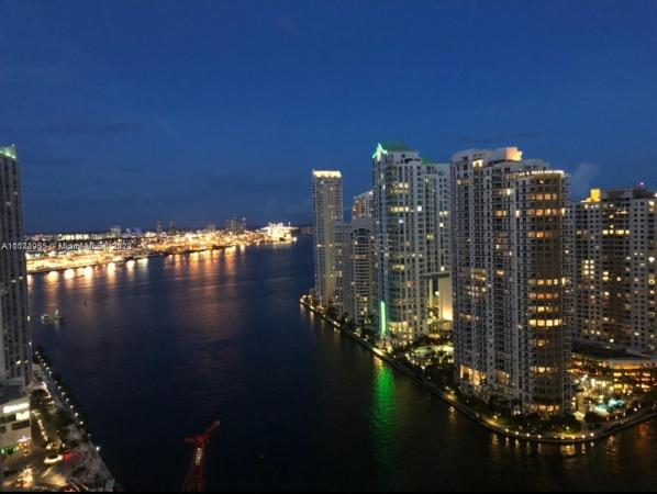 Epic Hotel & Residences, 200 Biscayne Boulevard Way #3105, Miami, Florida 33131, image 2