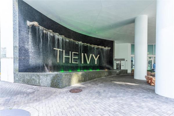 The Ivy At Riverfront, 90 SW 3rd St #3806, Miami, Florida 33130, image 2