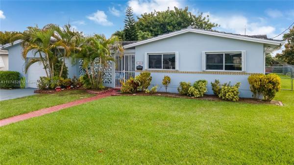 1425 SW 84th Ct, Westchester, Florida 33144, image 2