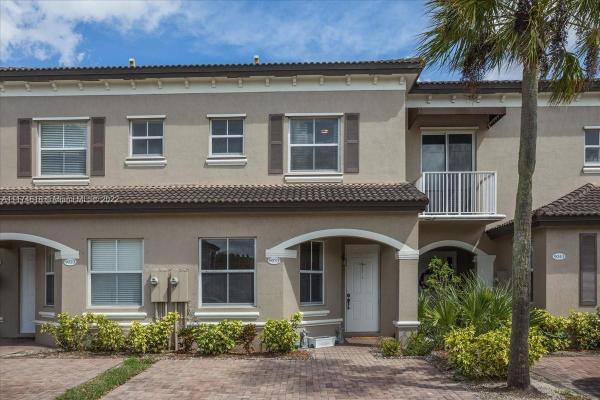 Century Gardens Village, 9033 SW 153rd Ct, The Hammocks, Florida 33196, image 2