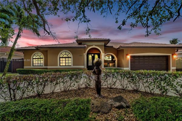 Royal Landings, 9116 NW 173rd Ter, Hialeah, Florida 33018, image 2
