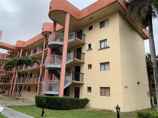 Alameda, 5300 W 21st Ct #408, Hialeah, Florida 33016, image 1