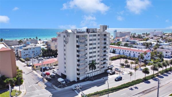 Victoria Towers, 211 S Ocean Dr #705, Hollywood, Florida 33019, image 2