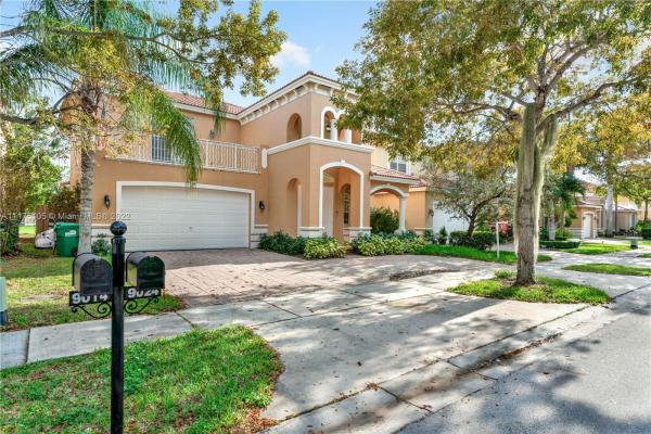 Cantamar, 9024 SW 206th St, Cutler Bay, Florida 33189, image 2