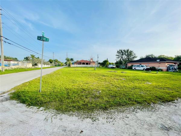 Lincoln City, 98xx Sw 214th St, Cutler Bay, Florida 33189, image 1