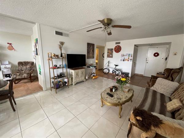Winston Towers 100, 250 174th St #214, Sunny Isles Beach, Florida 33160, image 2