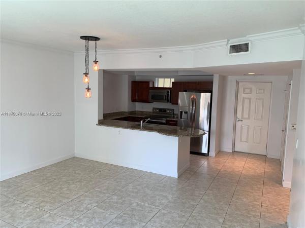 Downtown Dadeland, 7266 SW 88th St #A521, Kendall, Florida 33156, image 2