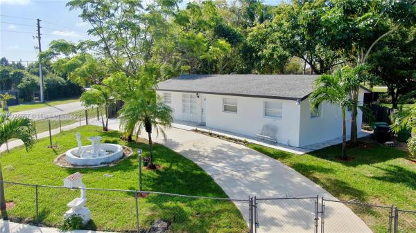 South Miami Heights Residential, 11900 SW 182nd Ter, South Miami Heights, Florida 33177, image 2